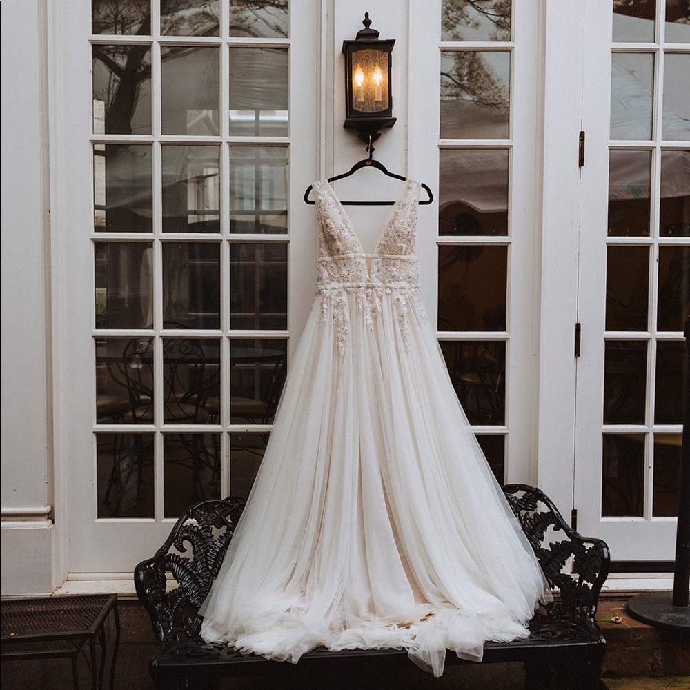 Louvienne ‘Liliana’ Wedding Dress